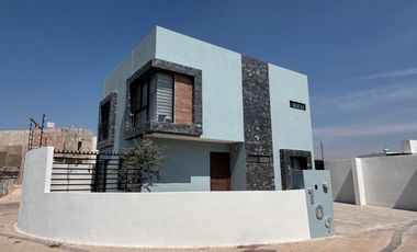 Casa en Renta en condominio Fraccionamiento Carlota Residencial