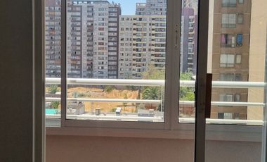 Departamento en venta Remodelado en Santa Isabel con Lira 3D/2B + Estacionamiento