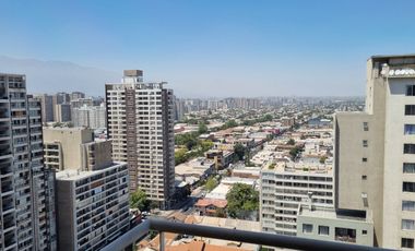 Departamento en venta Remodelado en Santa Isabel con Lira 3D/2B + Estacionamiento