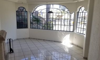 EXCELENTE CASA CONDOMINIO CUMBRES, RESIDENCIAL GUADALUPE