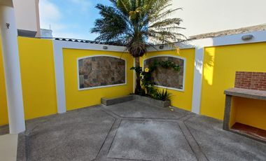 Venta, casa frente al mar