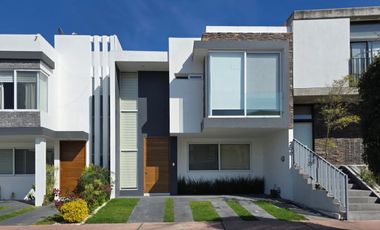 Se vende casa en Solares
