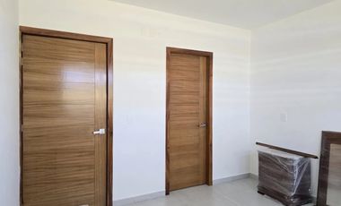 Se vende casa en Solares