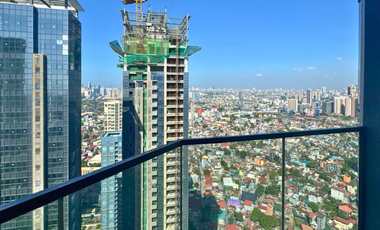 1 Bedroom PENTHOUSE FOR SALE in Uptown Parksuites Tower 2 BGC near International School Manila