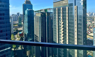 1 Bedroom PENTHOUSE FOR SALE in Uptown Parksuites Tower 2 BGC near International School Manila