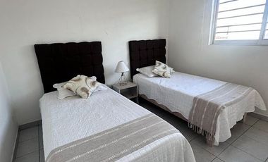 RENTA DE CASA AMUEBLADA EN ZONA SUR