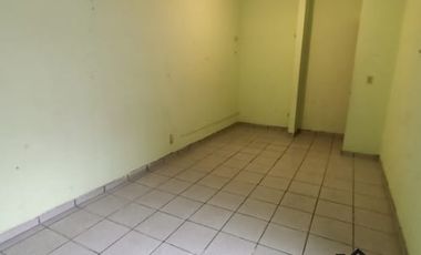 Casa ampliada de 2 recámaras en El Coyol, a media cuadra de J B Lobos