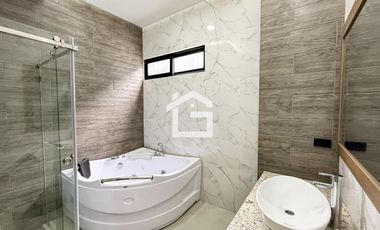 Casa por Estrenar en Venta en Portal del Río, Machala