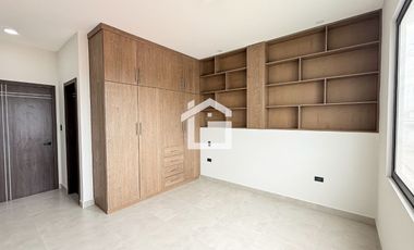 Casa por Estrenar en Venta en Portal del Río, Machala