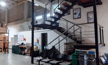 48216 Bodega independiente en arriendon en el sector Centro de la Moda, Itagui