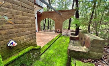 Venta de casa en exclusivo Fraccionamiento Reserva de los Encinos Teuchitlan   $9,500,000