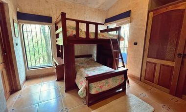 Venta de casa en exclusivo Fraccionamiento Reserva de los Encinos Teuchitlan   $9,500,000