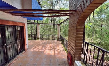 Venta de casa en exclusivo Fraccionamiento Reserva de los Encinos Teuchitlan   $9,500,000