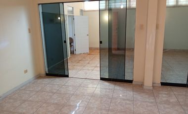 ¡Ubicadisima! Vendo Casa en Av Cutervo - Ica