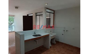 Venta De Edificio De 5 Pisos En Pueblo Libre