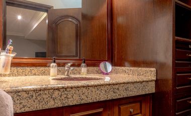 Espectacular Casa en Venta en La Concepción Zavaleta