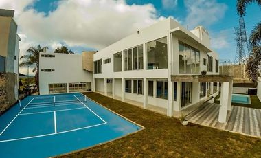 VENDO CASA AL SUR DE XALAPA, SALIDA A VERACRUZ