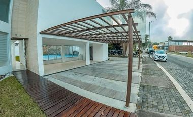 VENDO CASA AL SUR DE XALAPA, SALIDA A VERACRUZ