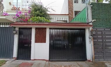 Casa c/excelente ubicación y alto potencial a minutos de Televisa San Ángel