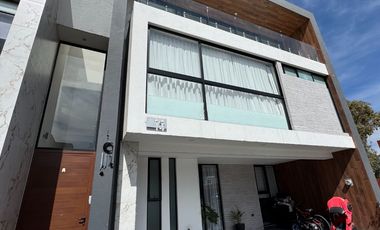 Casa en Venta en Bosques de Zavaleta