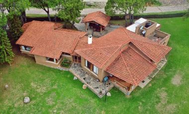 Se venden dos cabañas amuebladas en el Fraccionamiento Contry Club		$19,000,000