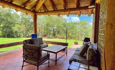 Se venden dos cabañas amuebladas en el Fraccionamiento Contry Club		$19,000,000