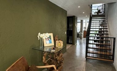 LOFT EN DOS NIVELES EN RENTA PLAZA SAN DIEGO $22,000 CON MANT. DISPONIBLE MARZO 2025