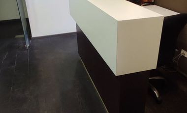 Oficina Remodelada en Venta – Providencia, a Pasos del Metro Los Leones