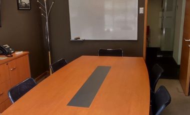 Oficina Remodelada en Venta – Providencia, a Pasos del Metro Los Leones