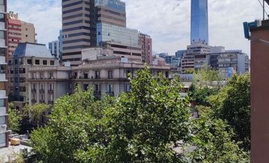 Oficina Remodelada en Venta – Providencia, a Pasos del Metro Los Leones