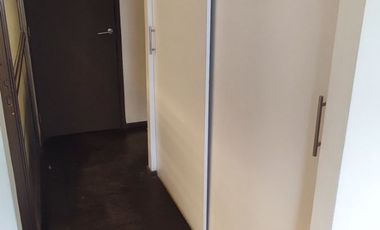 Oficina Remodelada en Venta – Providencia, a Pasos del Metro Los Leones
