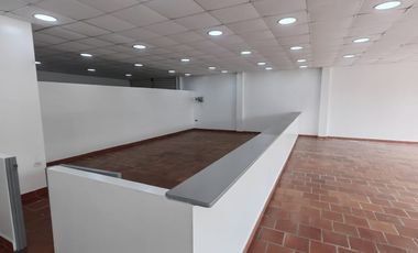 VENTA LOCAL ESQUINERO PATIOS