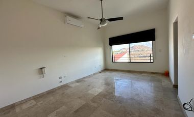 SE RENTA CASA EN LOS LAGOS
