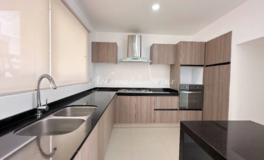 VENDO CASA PARQUE ESMERALDA