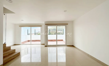 VENDO CASA PARQUE ESMERALDA