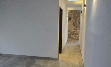 Hermosa Casa Nueva en Cañada del Refugio