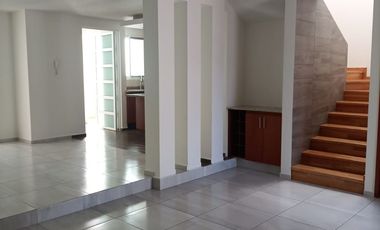 CASA EN VENTA ZONA EL PINAR ALTOZANO $4,495,000