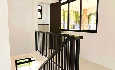 GOLF VIEW HOUSE AND LOT IN ANTIPOLO FOR SALE