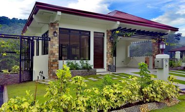 GOLF VIEW HOUSE AND LOT IN ANTIPOLO FOR SALE