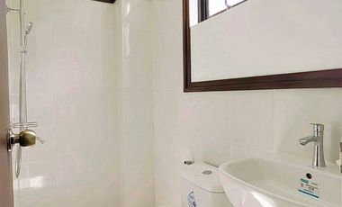 GOLF VIEW HOUSE AND LOT IN ANTIPOLO FOR SALE