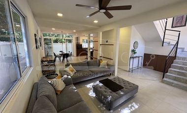 CASA SARA ¡Vive bajo el sol de Aldea Kaan en el corazón del paraíso!
