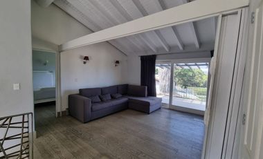 CASA EN RENTA EN EL CORAZON DE AVANDARO.