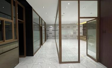 Office / Taining Center / Seminar / Showroom