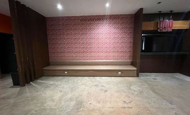 Office / Taining Center / Seminar / Showroom