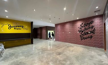 Office / Taining Center / Seminar / Showroom