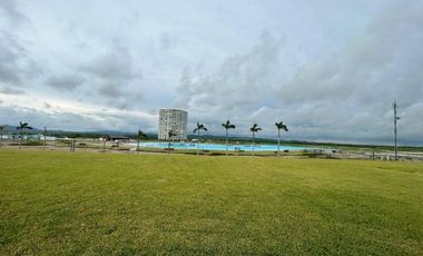 En venta exclusivo terreno frente a la laguna en Karibao, Playas