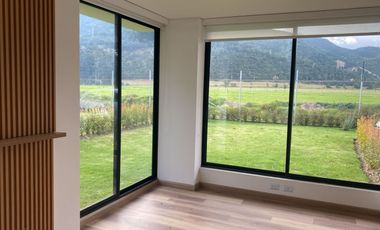 Chia arriendo hermosa casa campestre para estrenar