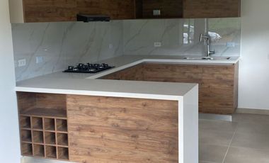 Chia arriendo hermosa casa campestre para estrenar