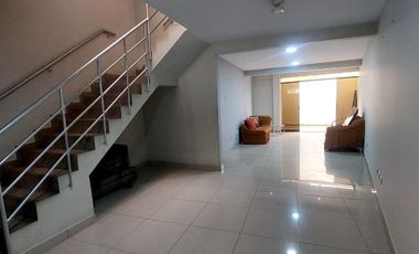 VENTA DE CASA EN SANTA CLARA ATE VITARTE