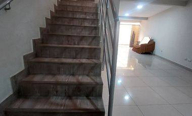 VENTA DE CASA EN SANTA CLARA ATE VITARTE